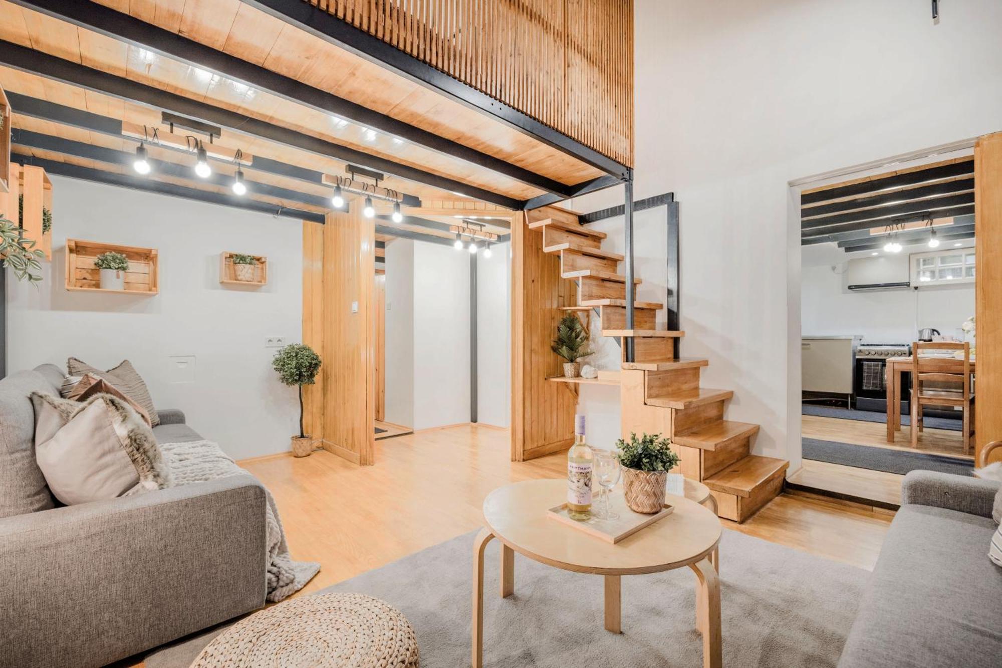 Wellness Wonderland: Garden, Sauna, Jacuzzi In Cbd 布达佩斯 外观 照片