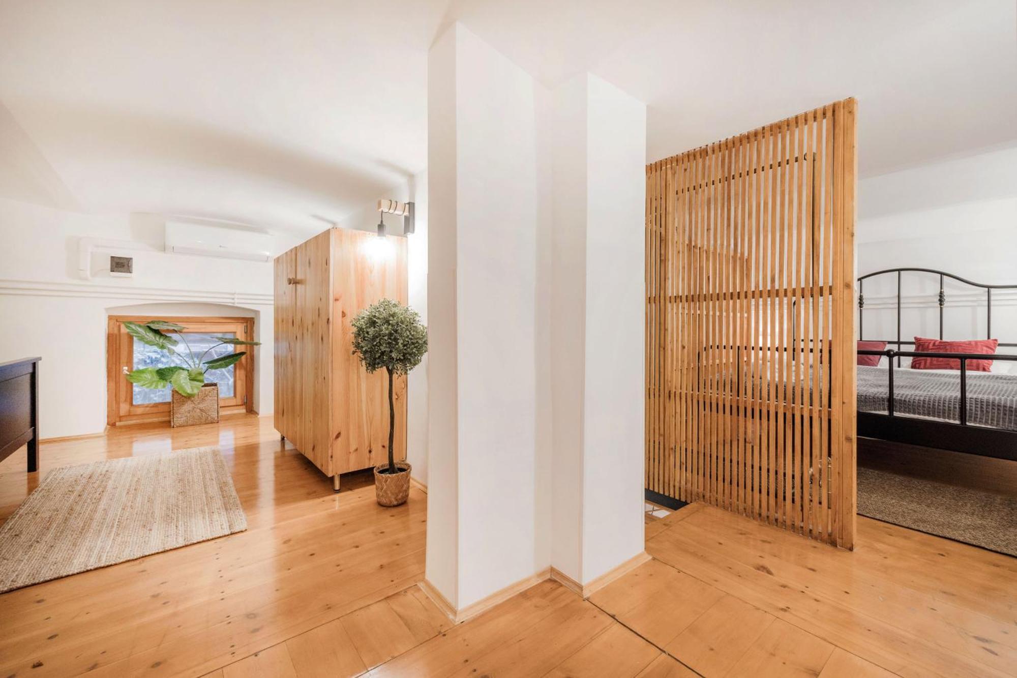 Wellness Wonderland: Garden, Sauna, Jacuzzi In Cbd 布达佩斯 外观 照片
